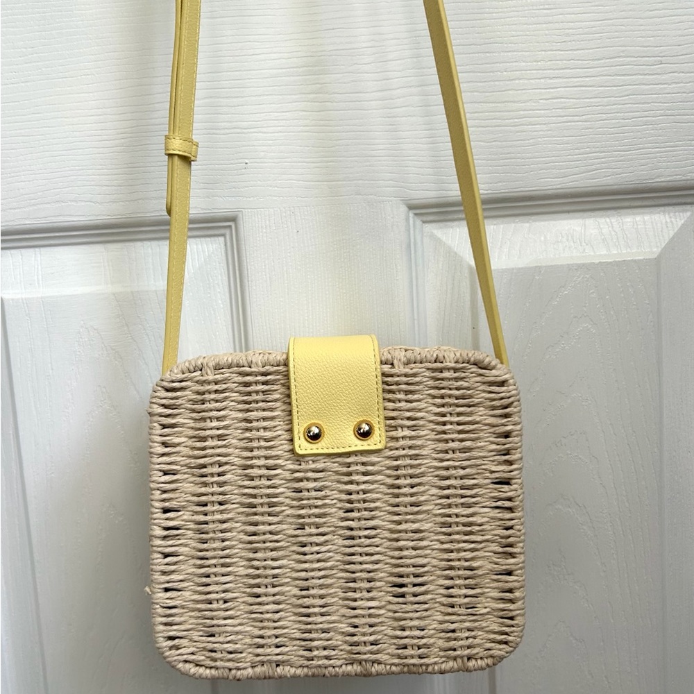 Poppy Bow Tie Straw Crossbody Bag - Picture 11 of 14